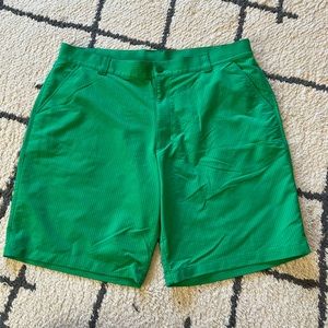 Men’s green Under Armour shorts, size 42. Like new.